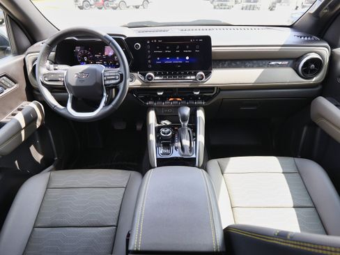 Used 2023 Chevrolet Colorado ZR2 w/ Desert Boss Special Edition image 17