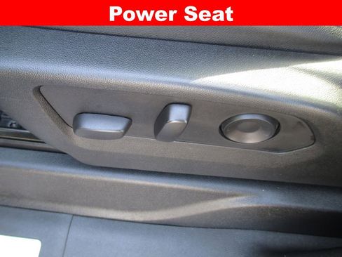 Used 2021 Chevrolet Tahoe Z71 w/ Luxury Package image 27