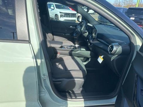 New 2026 Chevrolet Equinox LT image 31