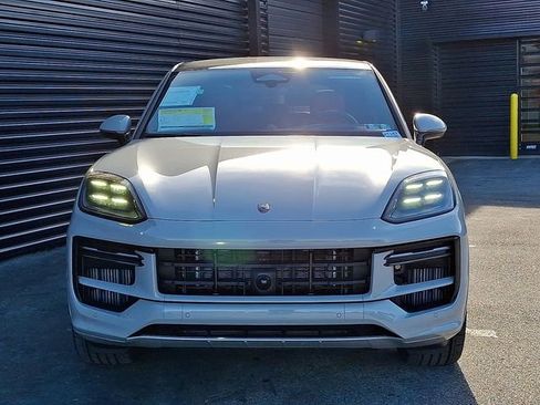 New 2026 Porsche Cayenne Turbo AWD/4WD image 10