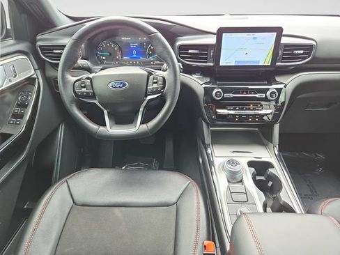 Used 2023 Ford Explorer ST-Line AWD/4WD image 10