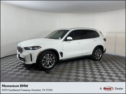 Used 2024 BMW X5 xDrive50e w/ Parking Assistance Package image 1