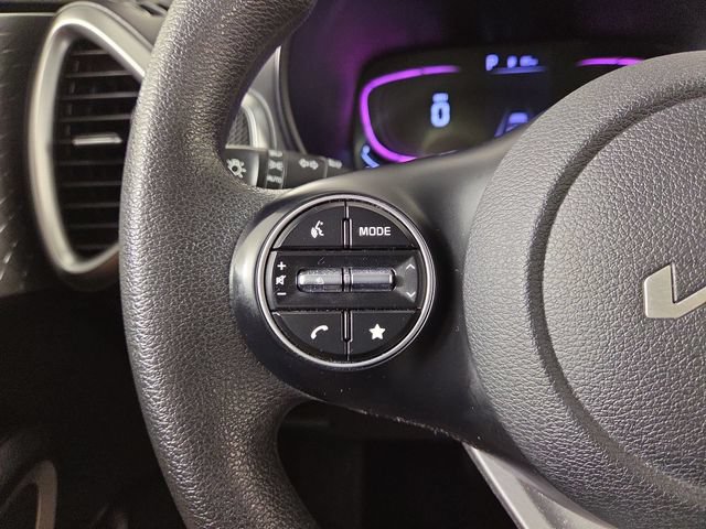 Certified 2024 Kia Soul LX w/ Option Group 015 FWD image 21
