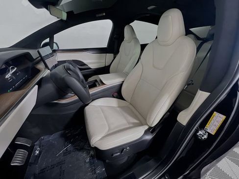 Used 2022 Tesla Model X image 10