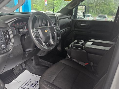 Used 2025 Chevrolet Silverado 3500 W/T AWD/4WD image 6