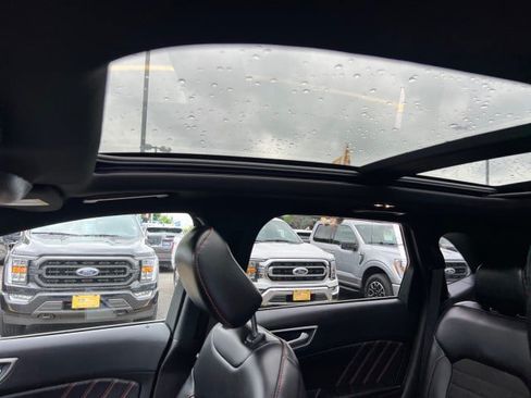 Certified 2024 Ford Edge ST-Line AWD/4WD image 10