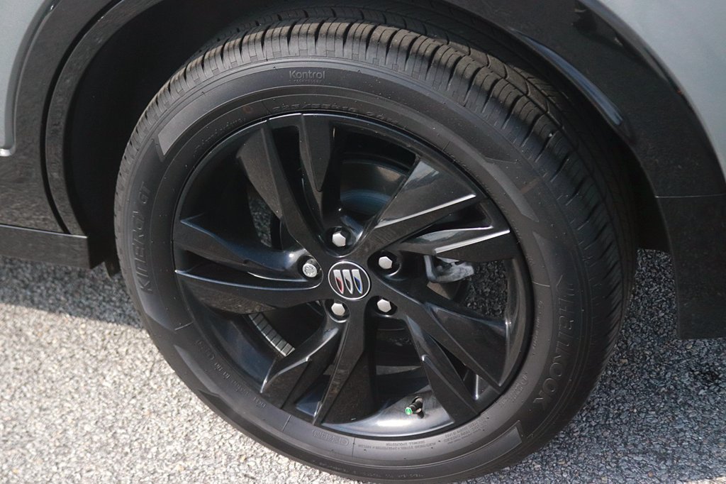 Used 2026 Buick Encore GX Sport Touring w/ Advanced Technology Package FWD image 9