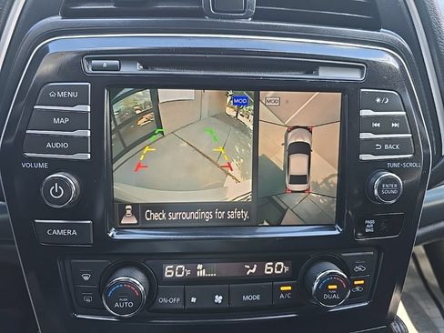 Used 2019 Nissan Maxima SR w/ Premium Package FWD image 15
