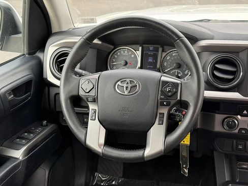 Certified 2019 Toyota Tacoma SR5 image 15