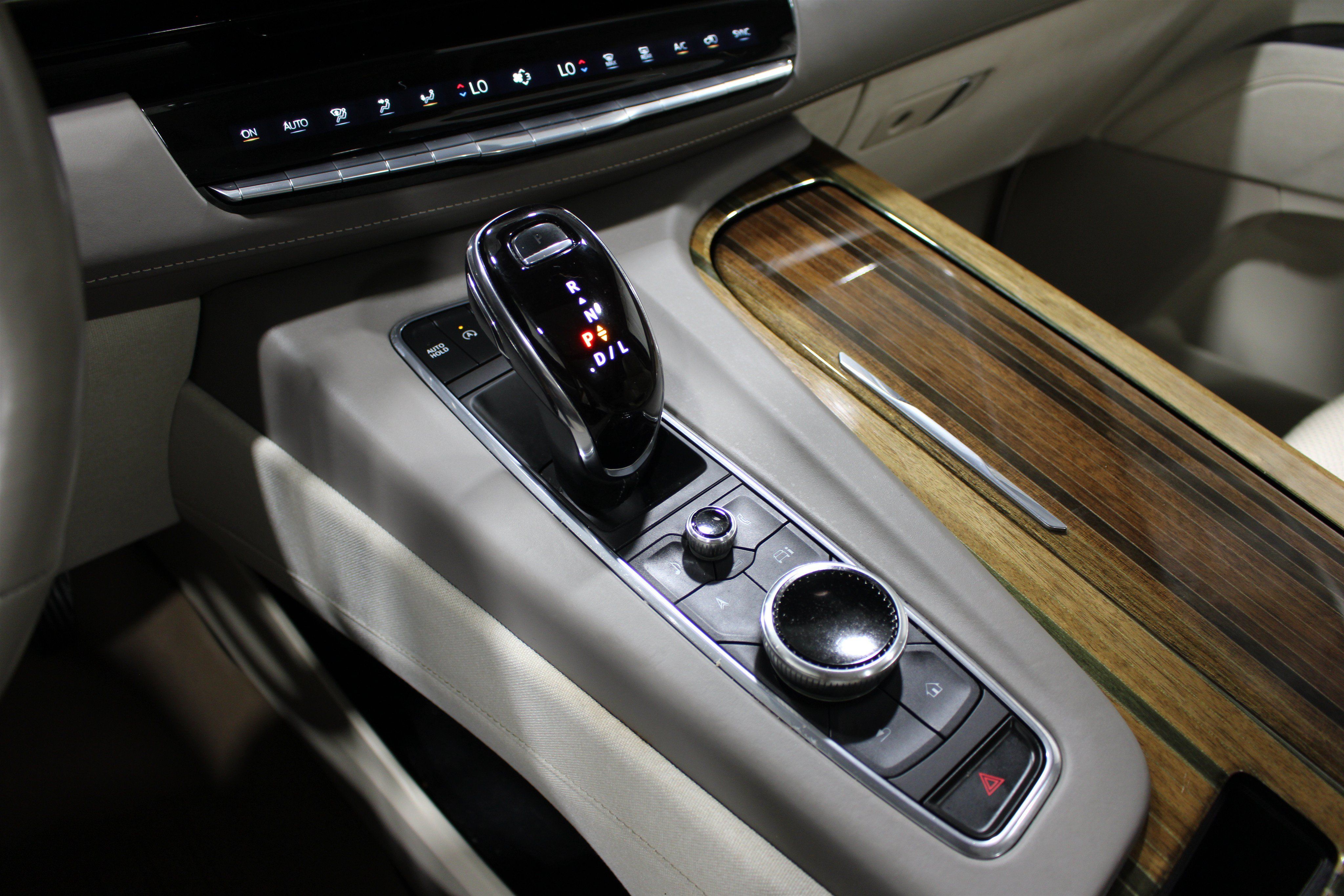 Used 2023 Cadillac Escalade Sport Platinum AWD/4WD image 21