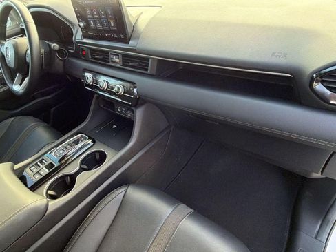 Used 2025 Honda Pilot Touring image 34
