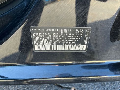 Used 2025 Volkswagen Jetta SE image 22