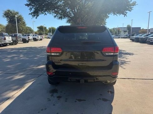 Used 2021 Jeep Grand Cherokee Laredo X AWD/4WD image 6