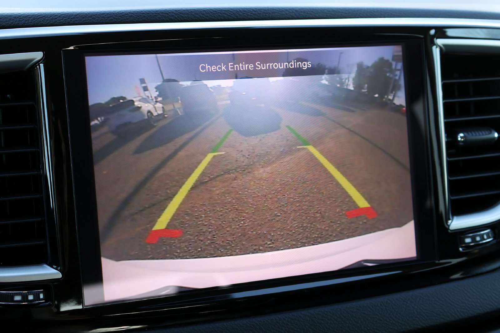 Used 2024 Chrysler Pacifica Touring-L FWD image 21