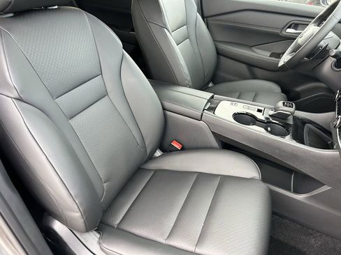 New 2026 Nissan Rogue SV image 10