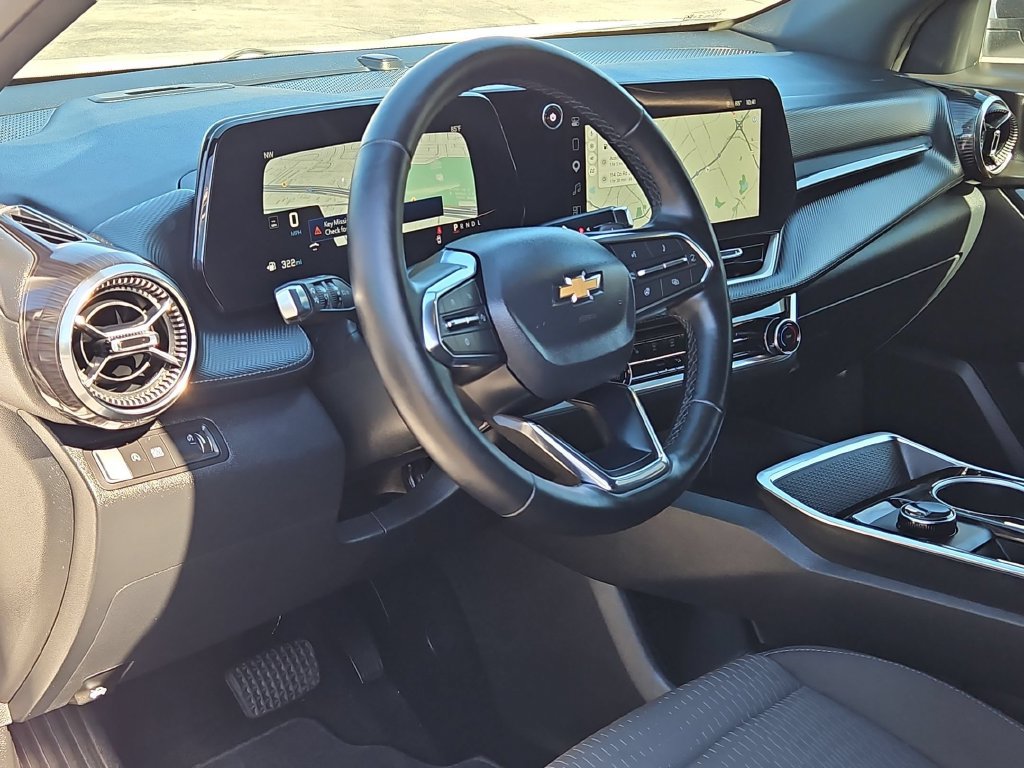 Used 2026 Chevrolet Equinox LT FWD image 15