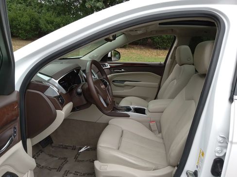Used 2015 Cadillac SRX Luxury w/ Trailering Package AWD/4WD image 10