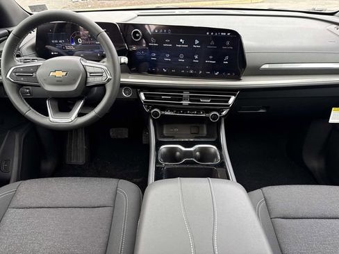 New 2026 Chevrolet Traverse LT w/ Sun and Wheel Package image 14