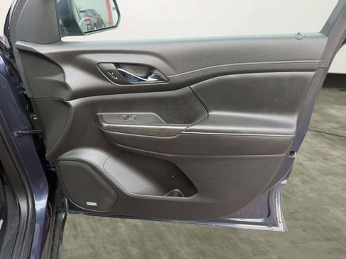 Used 2019 GMC Acadia SLT w/ LPO, Floor Liner Package AWD/4WD image 35