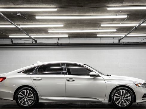 Used 2019 Honda Accord Hybrid image 6