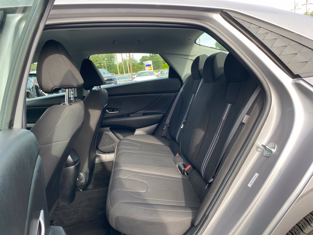 Certified 2025 Hyundai Elantra Hybrid FWD image 14
