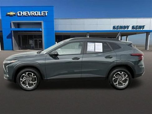 Certified 2026 Chevrolet Trax LT FWD image 27