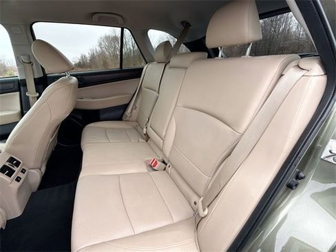 Used 2015 Subaru Outback 2.5i Limited image 19