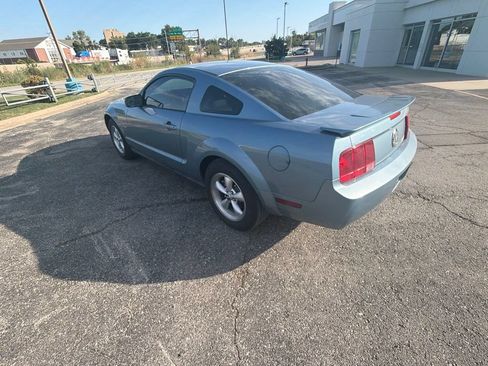 Used 2007 Ford Mustang Premium RWD image 11