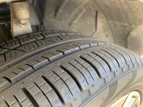 Used 2025 Volvo XC90 B6 Plus image 12