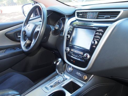 Used 2020 Nissan Murano SV FWD image 10
