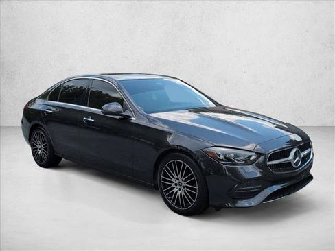 Used 2023 Mercedes-Benz C 300 4MATIC Sedan image 3
