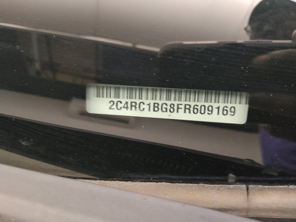 Used 2015 Chrysler Town & Country Touring FWD image 33