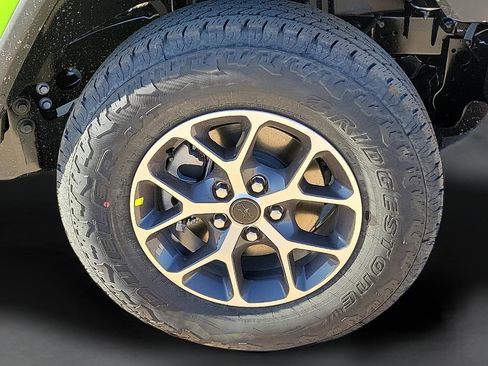 New 2026 Jeep Gladiator Sport image 7