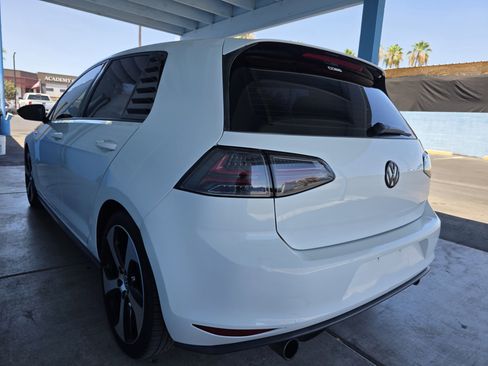 Used 2016 Volkswagen GTI S FWD image 5