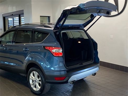 Used 2018 Ford Escape SEL image 25