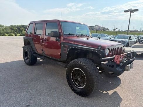 Used 2007 Jeep Wrangler Unlimited Sahara w/ Trailer Tow Group AWD/4WD image 9