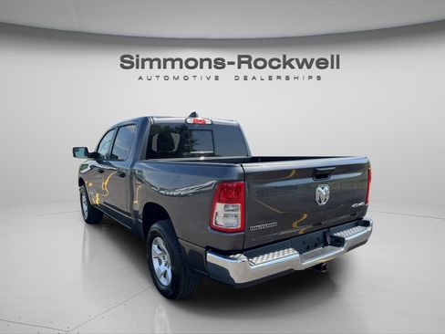 Used 2023 RAM 1500 Big Horn AWD/4WD image 3