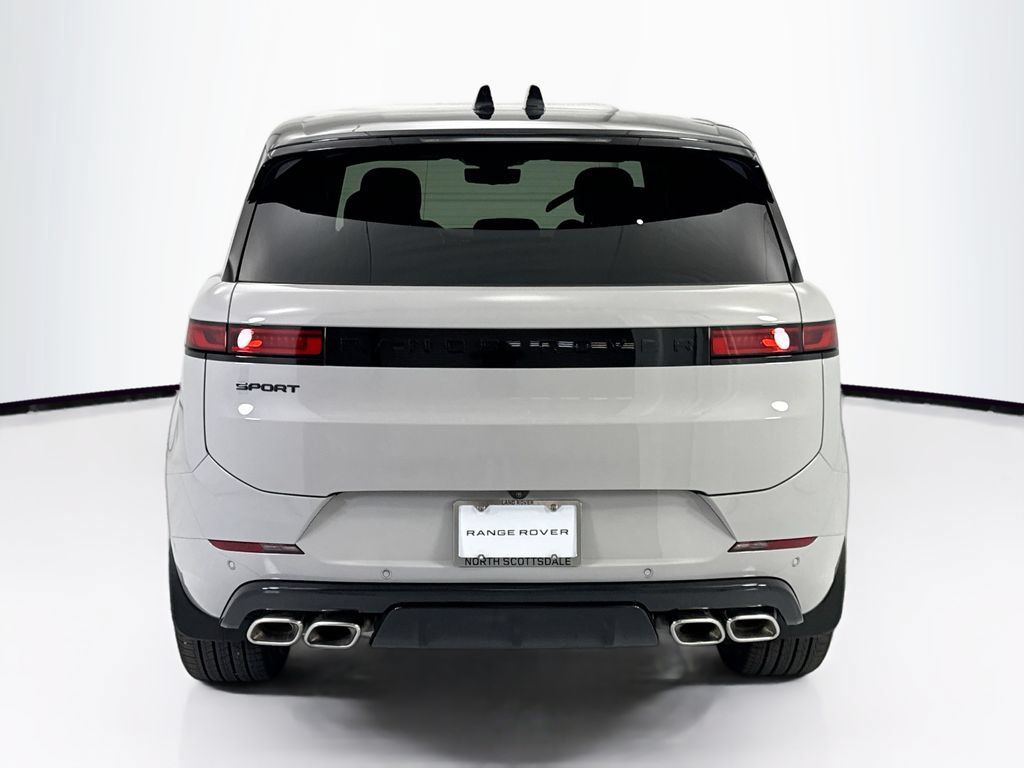 New 2026 Land Rover Range Rover Sport Dynamic SE AWD/4WD image 6