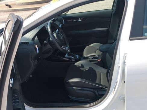 Certified 2023 Kia Forte GT-Line w/ GT-Line Technology Package FWD image 11