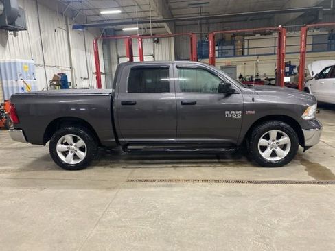 Used 2020 RAM 1500 Tradesman w/ Tradesman SXT Package image 2