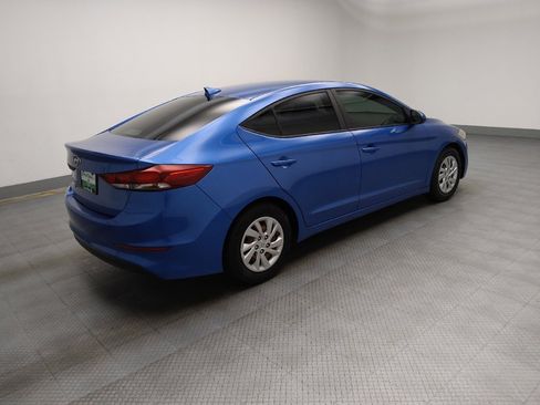 Used 2017 Hyundai Elantra SE image 10