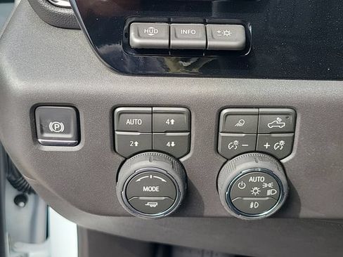 New 2026 Chevrolet Silverado 1500 ZR2 AWD/4WD image 21