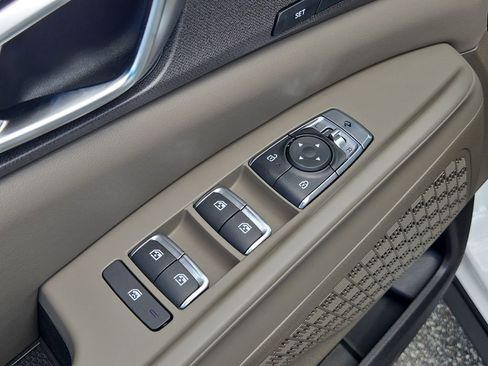 New 2026 Kia Carnival SX image 16