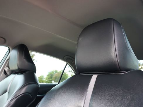 Used 2023 Toyota Camry XSE image 16