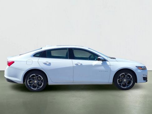 Used 2024 Chevrolet Malibu LT image 8