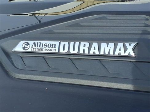 Certified 2022 Chevrolet Silverado 2500 LTZ w/ LTZ Premium Package image 11