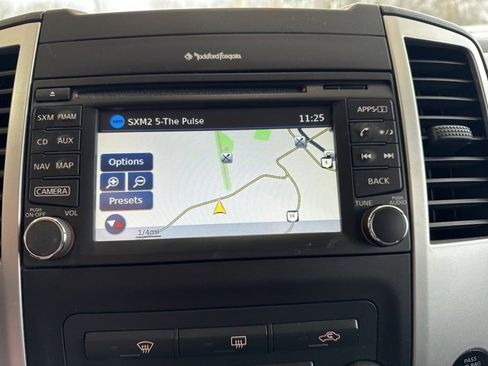 Used 2015 Nissan Xterra PRO-4X w/ Pro-4x Leather Package image 21