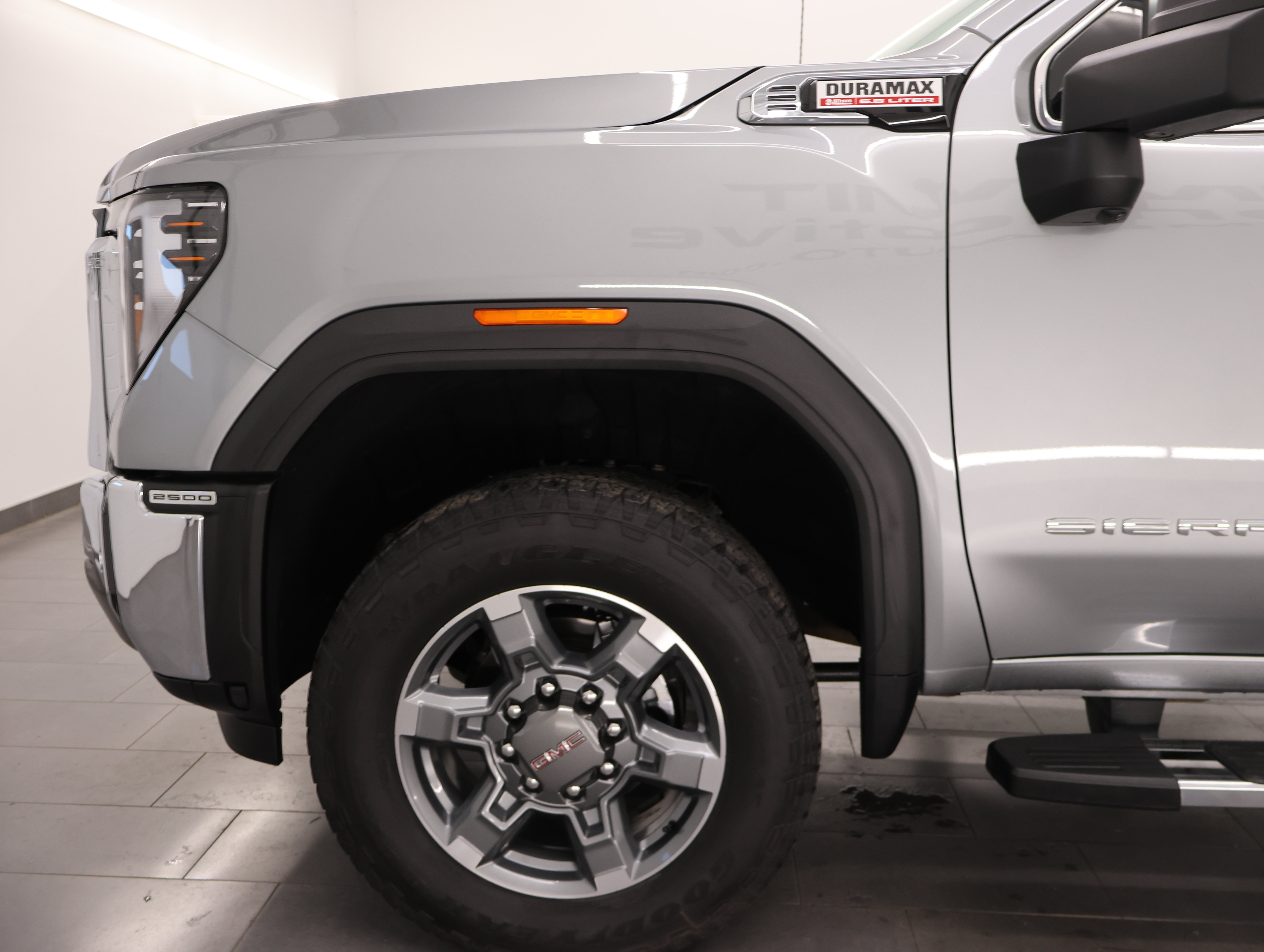 Used 2025 GMC Sierra 2500 SLT w/ SLT Premium Package AWD/4WD image 48