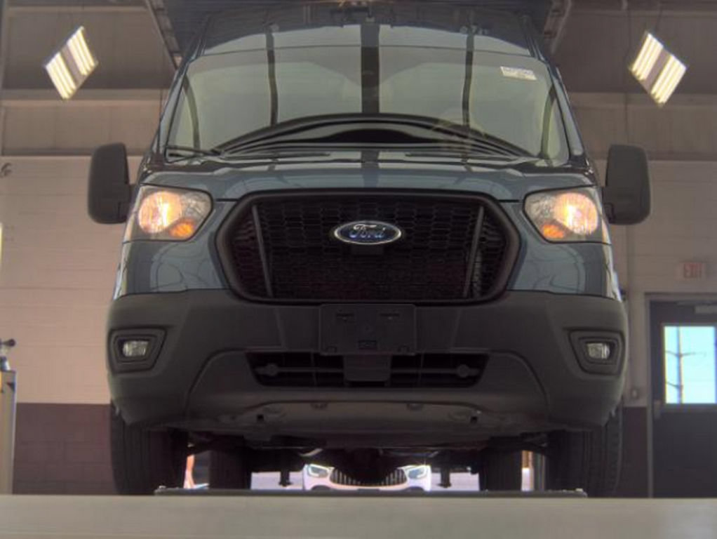 Used 2023 Ford Transit 250 148 High Roof Extended w/ Load Area Protection Package RWD image 4