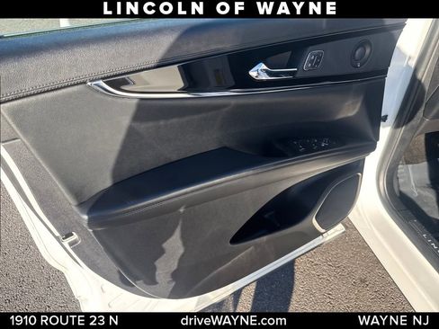 Certified 2021 Lincoln Nautilus Reserve image 12